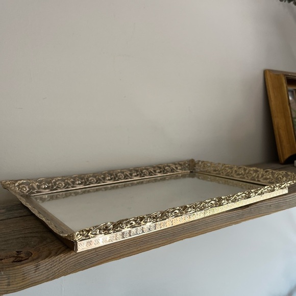 Vanity Mirror tray Gold filigree rectangle - Picture 3 of 4